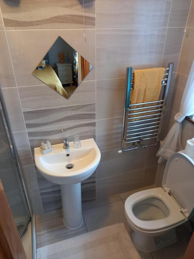 A New U Country Cottage Clynacartan 외부 사진